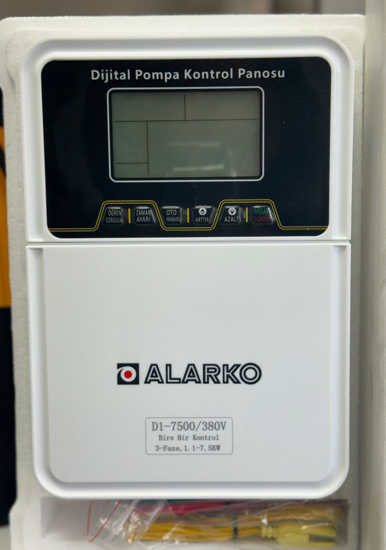 Alarko D1 550 TRIFAZE 1hp 380v Dijital Dalgıç Pompa Hidrofor Kontrol Panosu (Elektronik)
